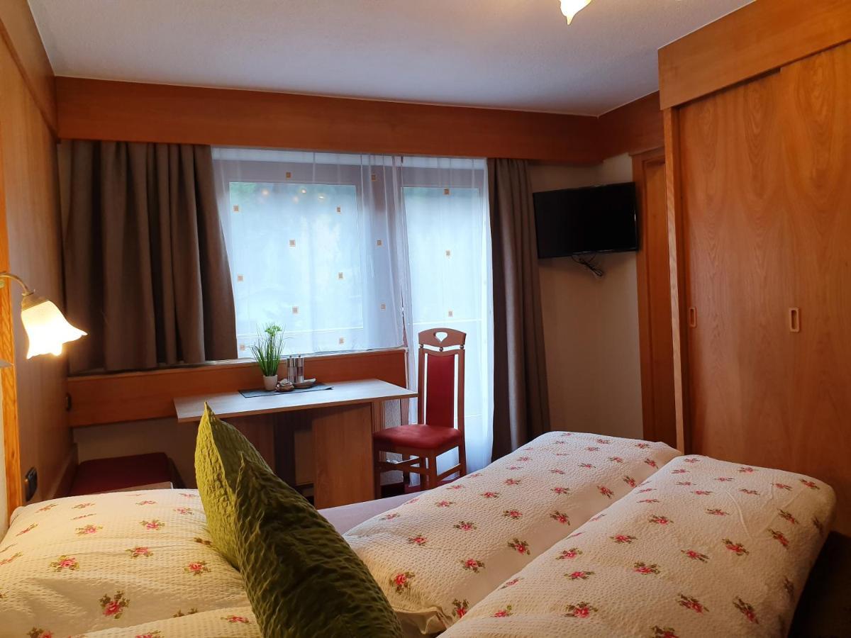 Appartements Karlinger ฮูเบิน ภายนอก รูปภาพ